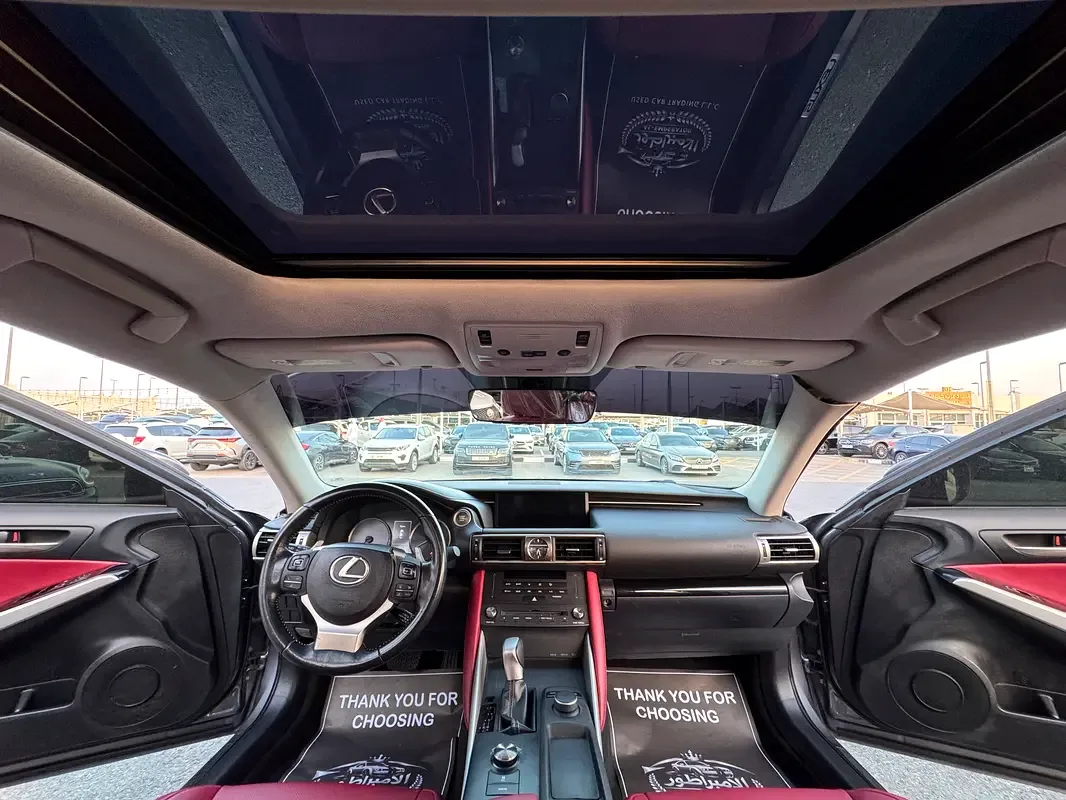 Lexus IS 300 AT (245 hp) - 13
