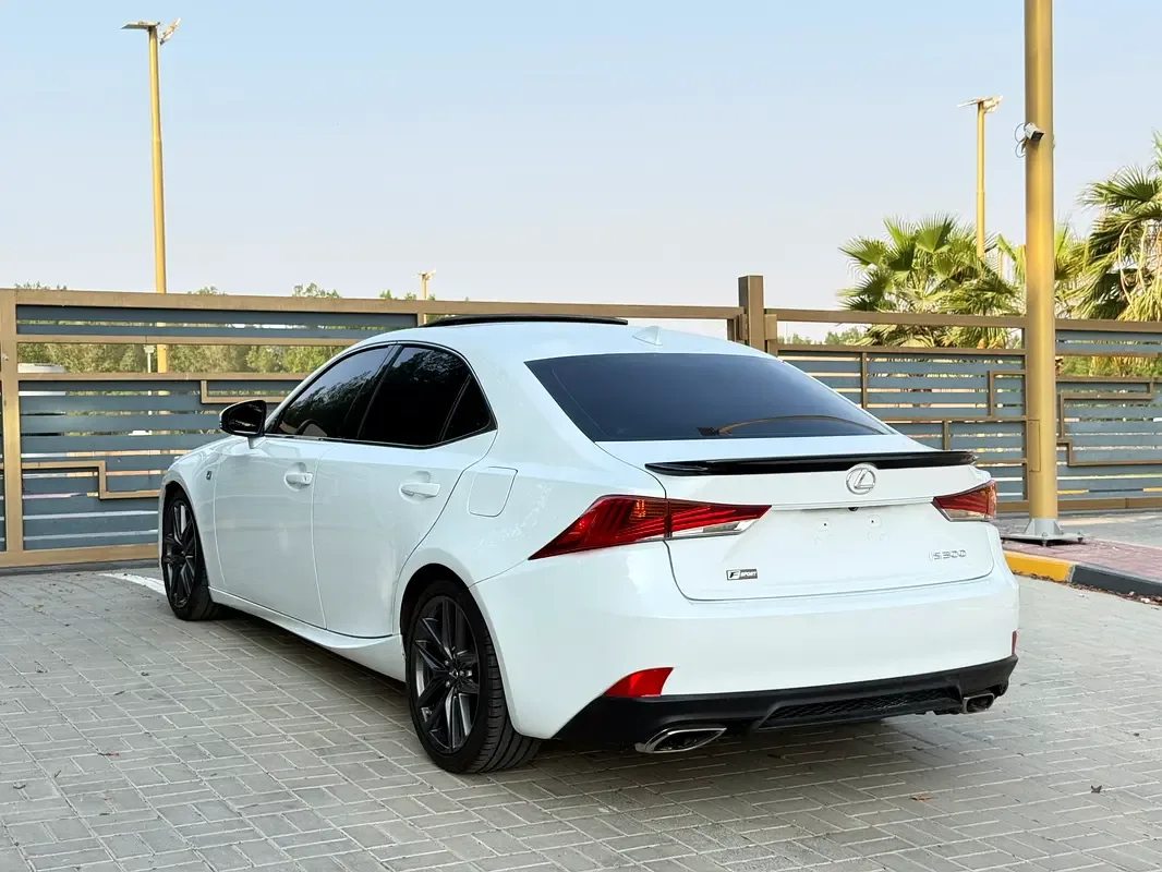 Lexus IS 300 AT (245 hp) - 9