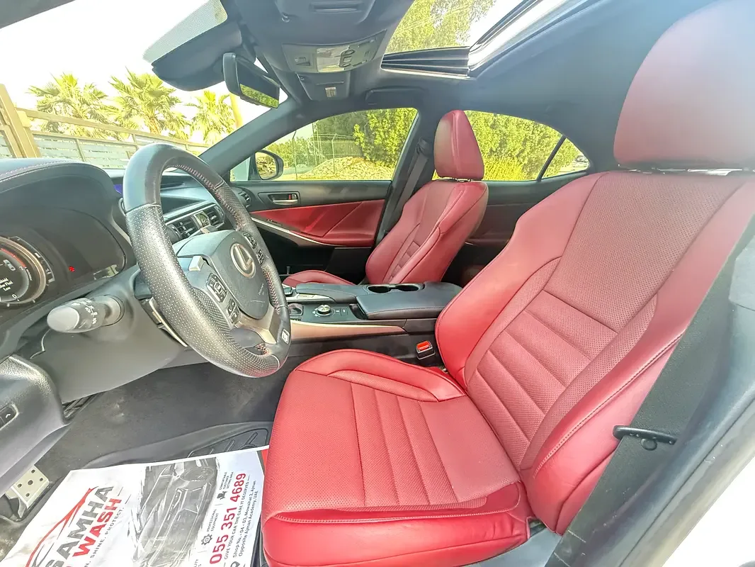Lexus IS 300 AT (245 hp) - 14