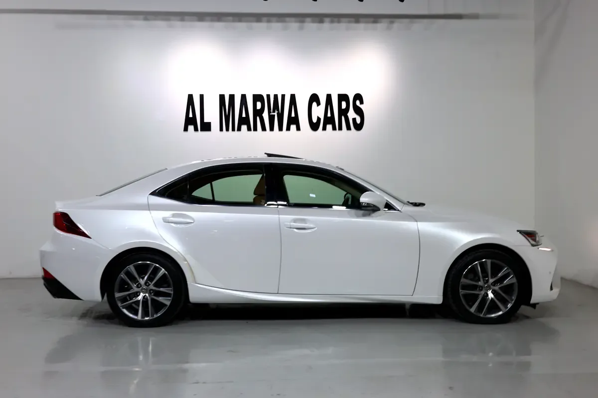 Lexus IS 300 AT (245 hp) - 7