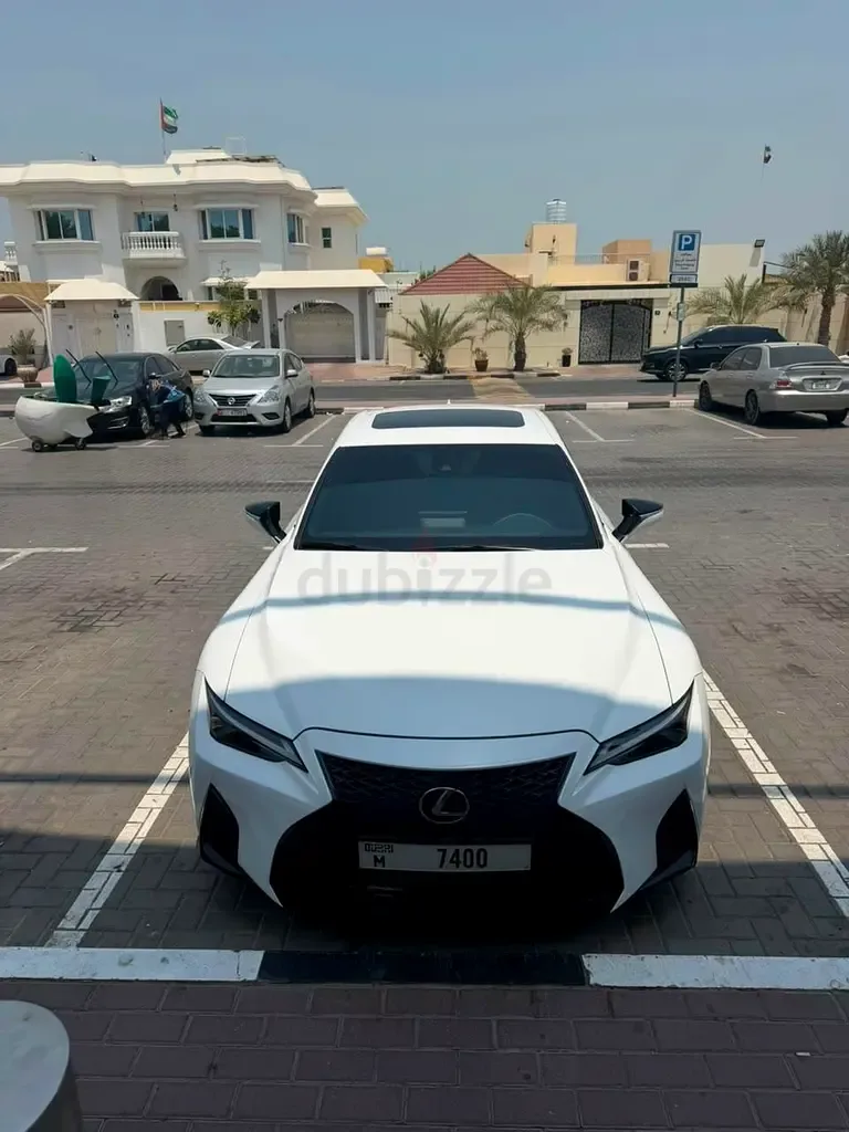 Lexus IS 3.5 AT (313 hp)