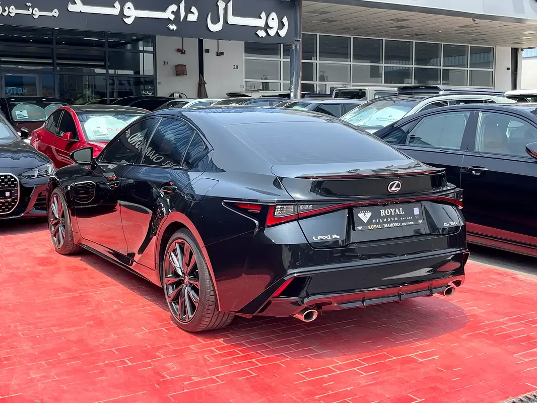 Lexus IS 3.5 AT (313 حصان) - 6