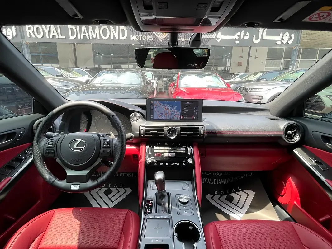 Lexus IS 3.5 AT (313 حصان) - 13