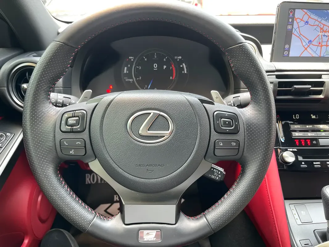 Lexus IS 3.5 AT (313 حصان) - 17
