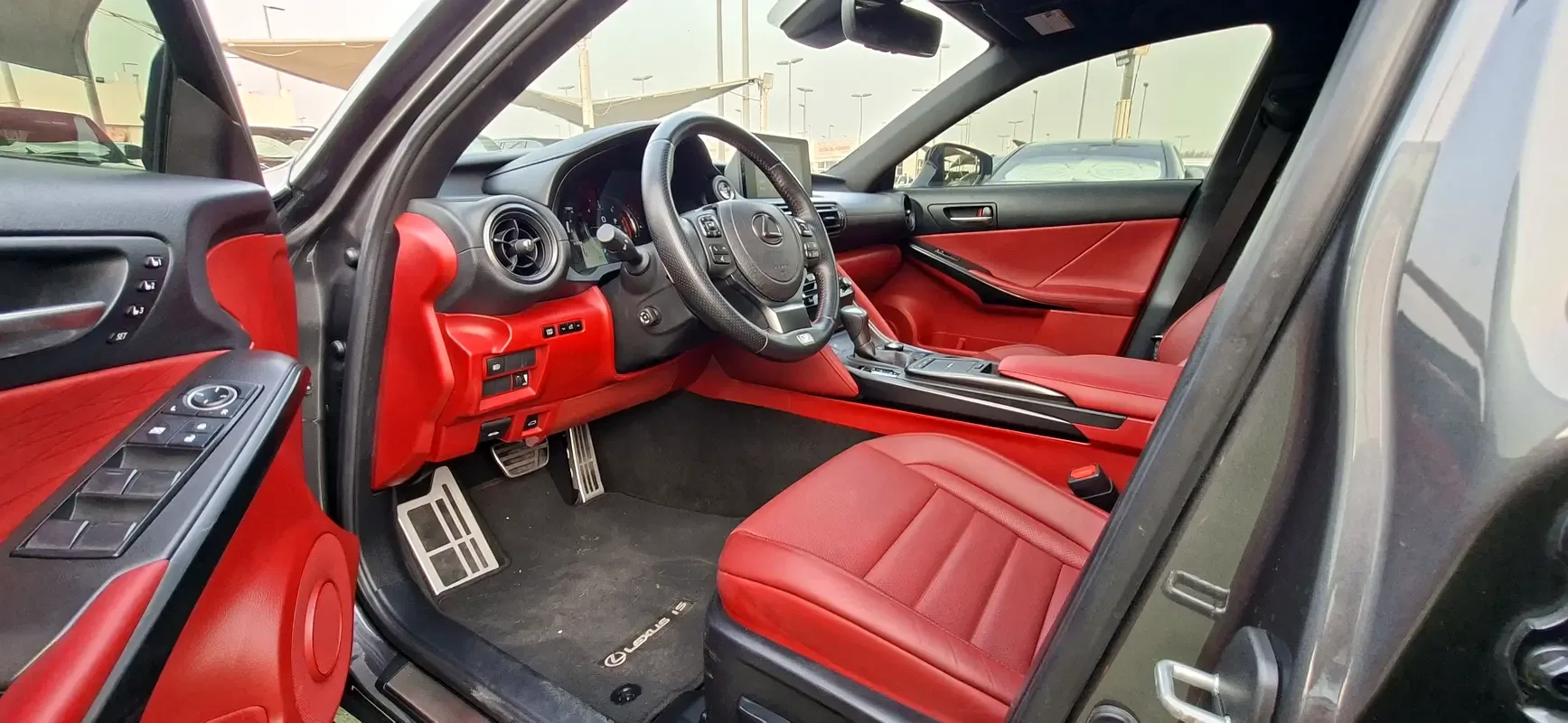 Lexus IS 3.5 AT (313 حصان) - 8