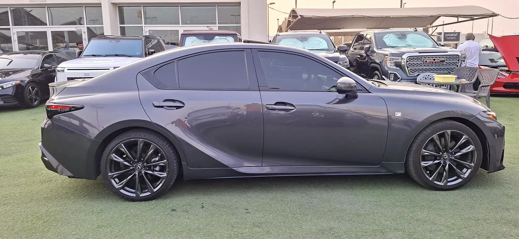Lexus IS 3.5 AT (313 حصان) - 12