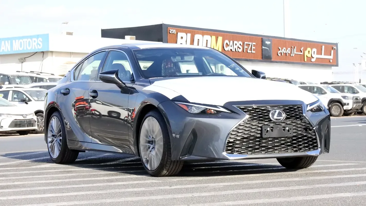 Lexus IS 3.5 AT 4WD (264 hp)