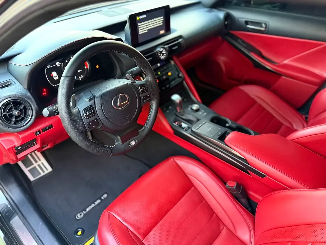 Lexus IS 3.5 AT 4WD (264 حصان) - 8