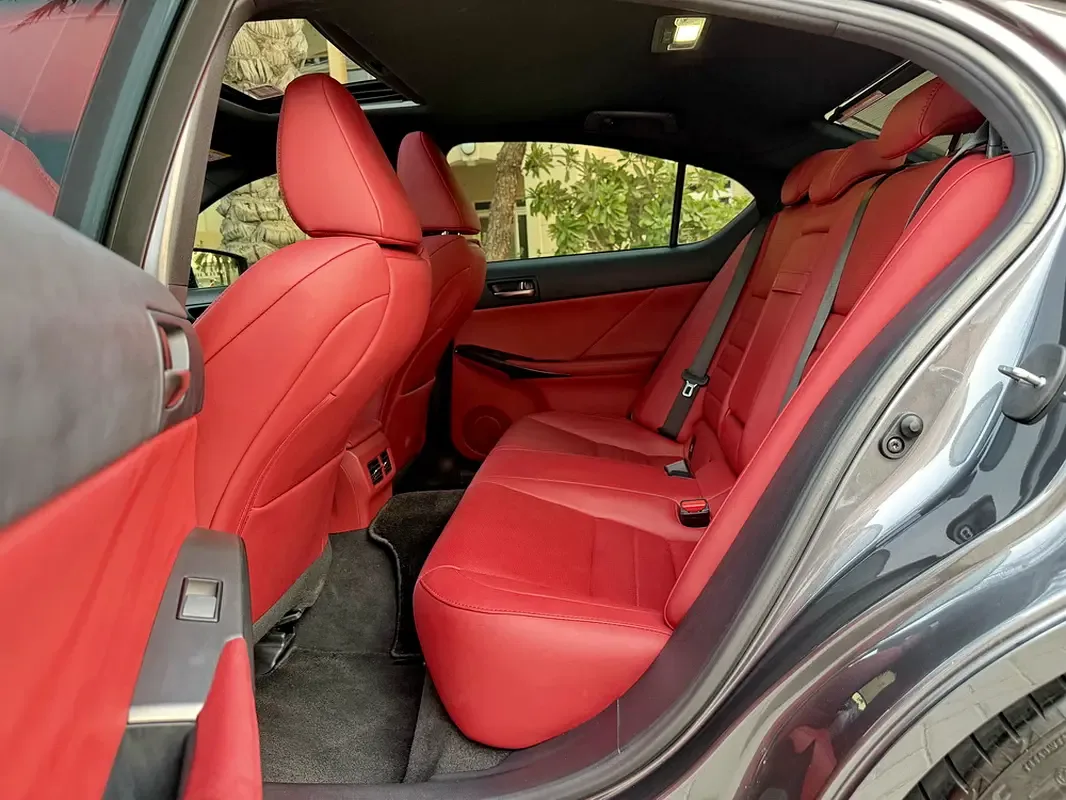 Lexus IS 3.5 AT 4WD (264 hp) - 12
