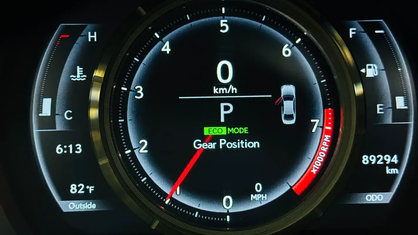 Lexus IS 350 AT (315 hp) - 15