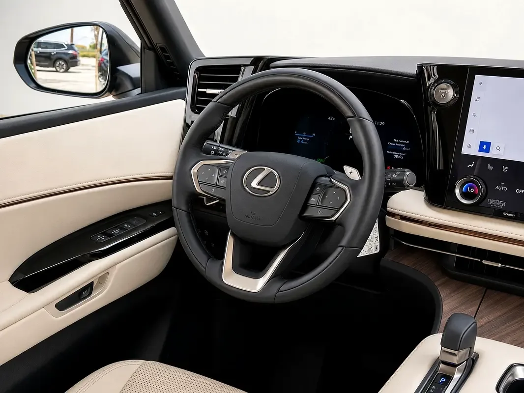 Lexus LM 2.5 CVT 4WD (190 hp) - 6