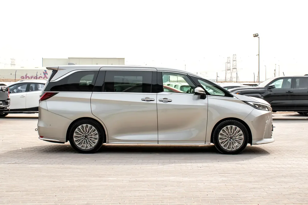 Lexus LM 2.5 CVT 4WD (190 حصان) - 5