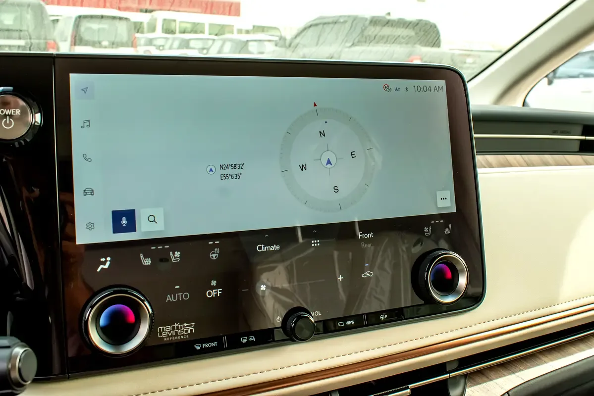 Lexus LM 2.5 CVT 4WD (190 حصان) - 14