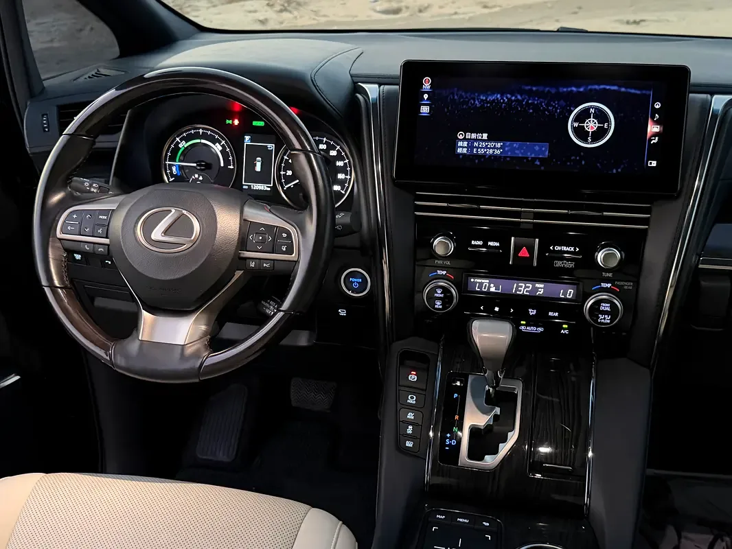 Lexus LM 2.5 CVT AWD (197 حصان) - 13