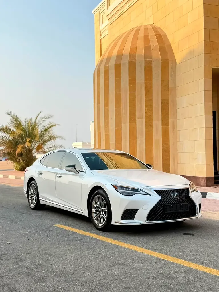 Lexus LS 350 AT (315 hp)