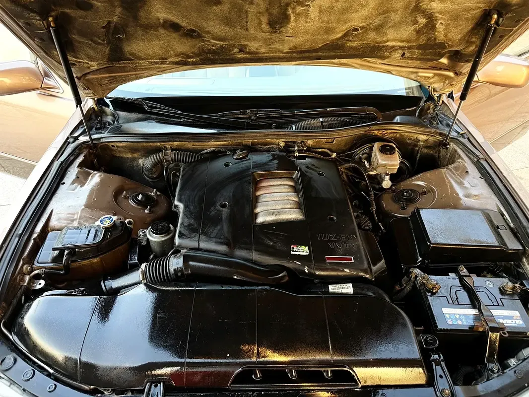 Lexus LS 400 AT (264 hp) - 4