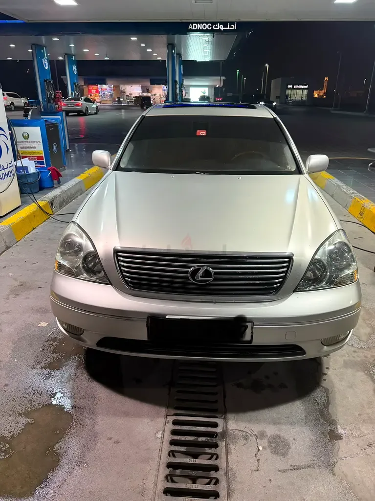 Lexus LS 4.3 AT RWD (282 hp)