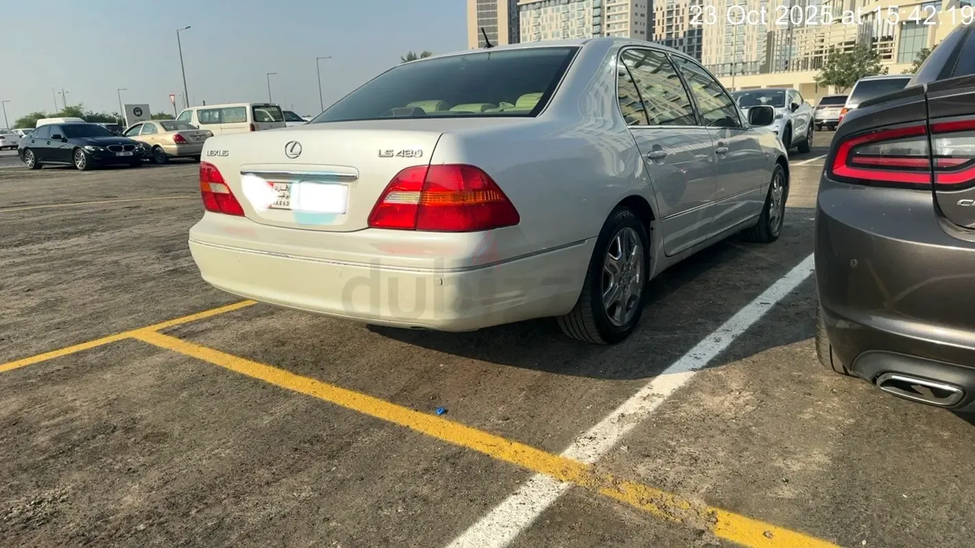Lexus LS 430 AT (290 hp)