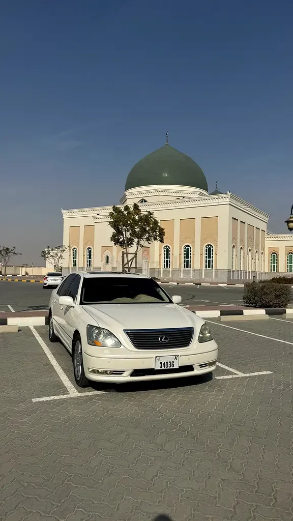Lexus LS 430 AT (290 hp)