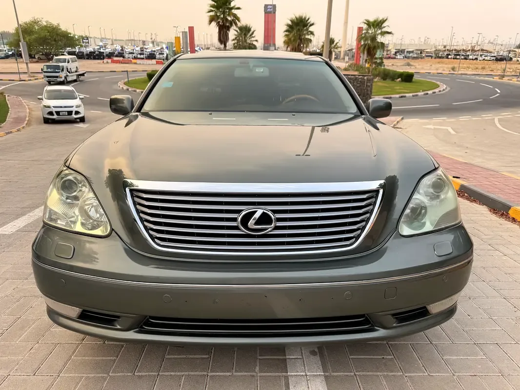 Lexus LS 430 AT (290 hp)