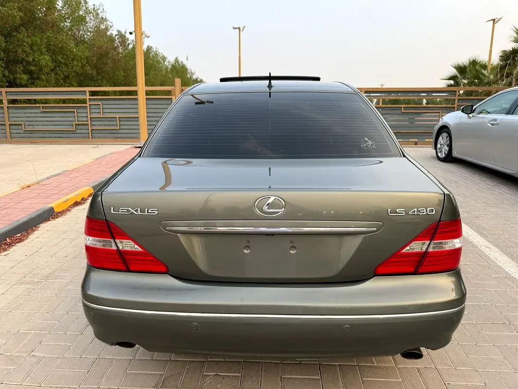 Lexus LS 430 AT (290 hp) - 7