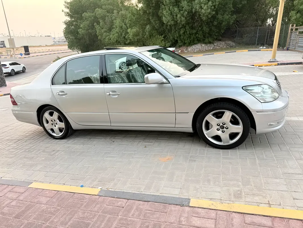Lexus LS 430 AT (290 حصان) - 4