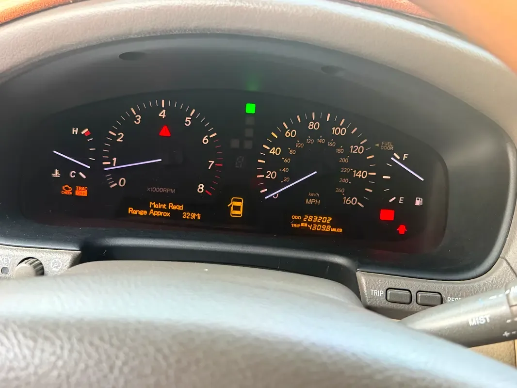 Lexus LS 430 AT (290 hp) - 4