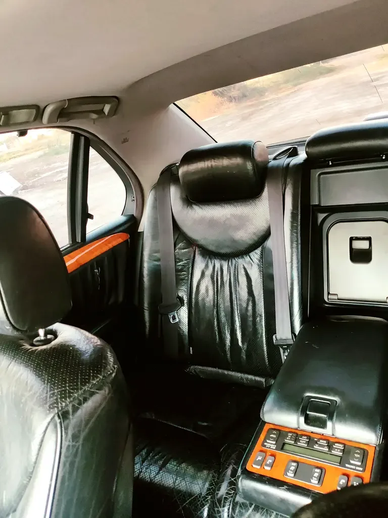 Lexus LS 430 AT (290 hp) - 9