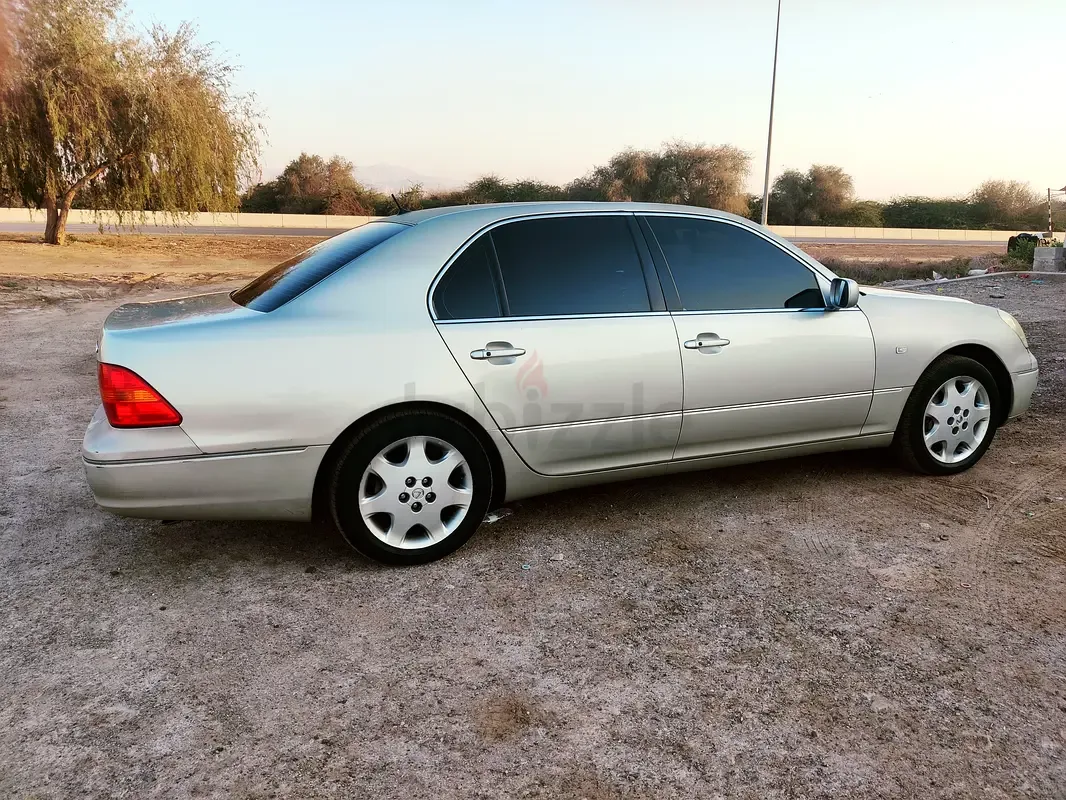 Lexus LS 430 AT (290 hp) - 12