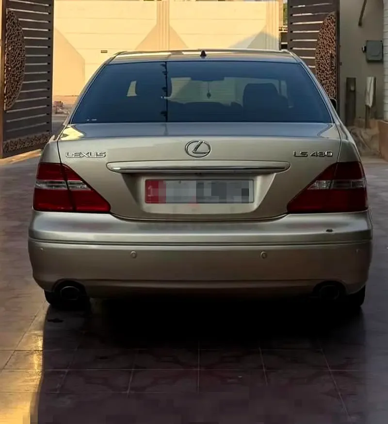 Lexus LS 430 AT (290 hp) - 4