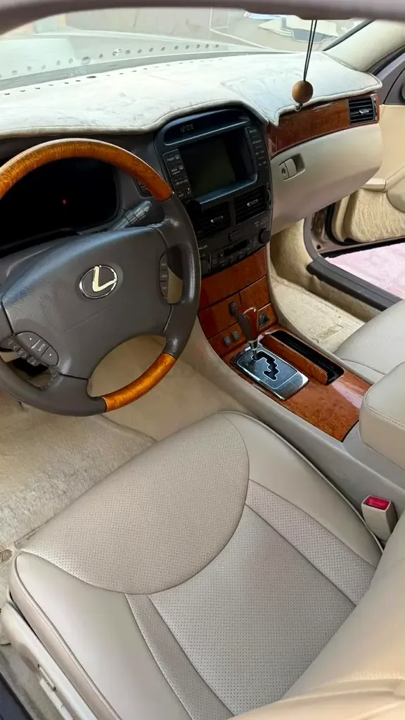 Lexus LS 430 AT (290 hp) - 7