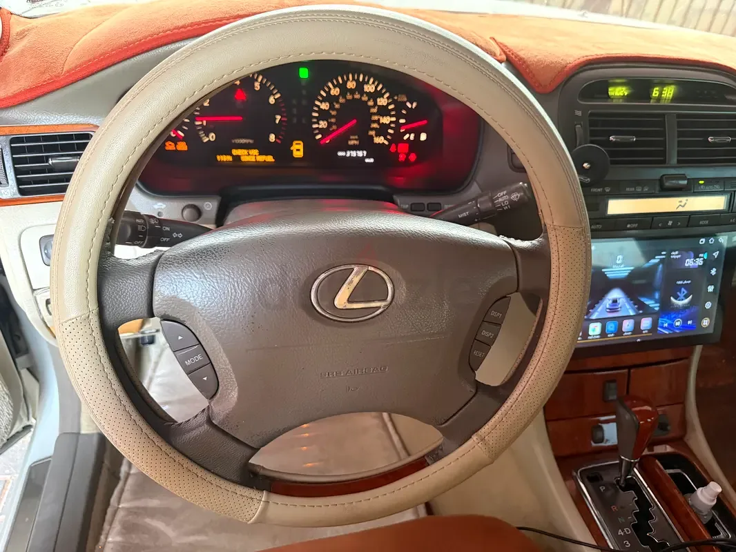 Lexus LS 430 AT (290 حصان) - 6