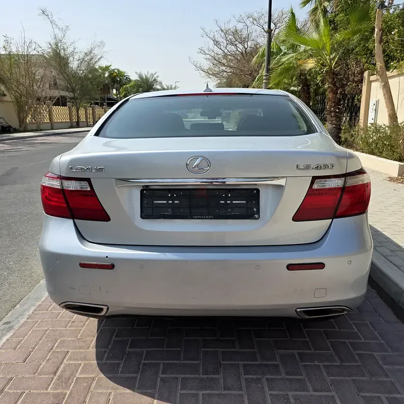 Lexus LS 4.6 AT RWD (380 حصان) - 3
