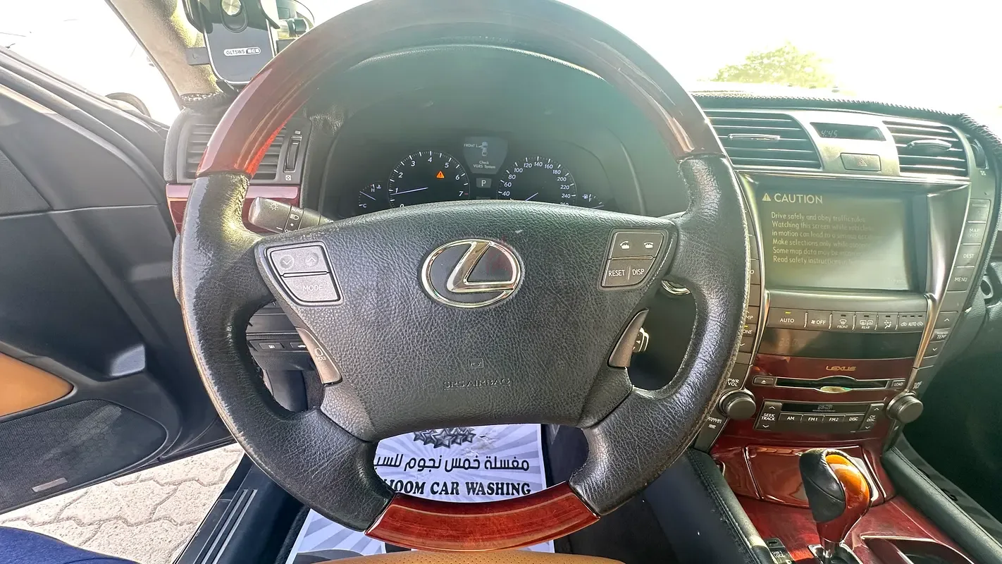 Lexus LS 4.6 AT RWD (380 hp) - 9
