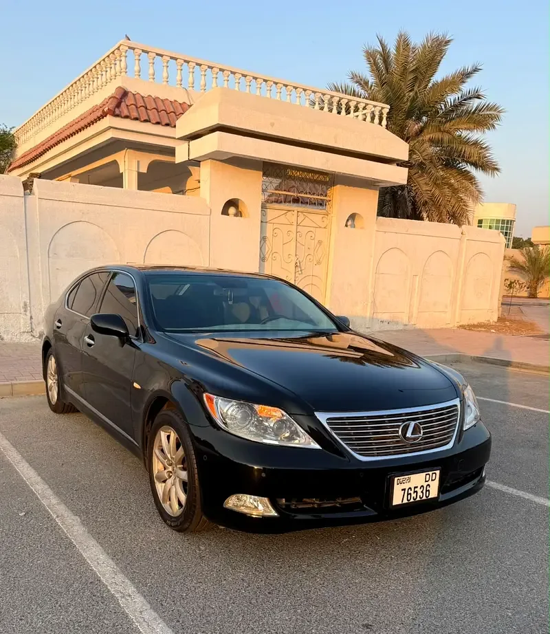 Lexus LS 4.6 AT RWD (380 hp) - 4