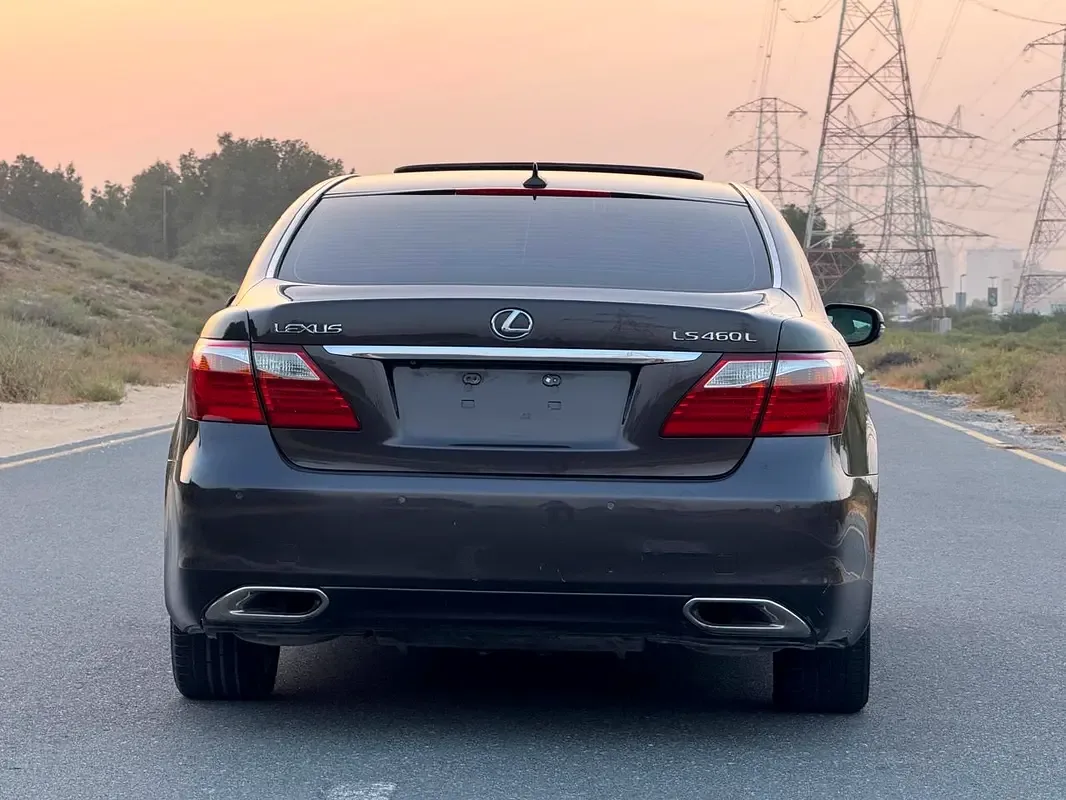 Lexus LS 460 AT (380 حصان) - 3