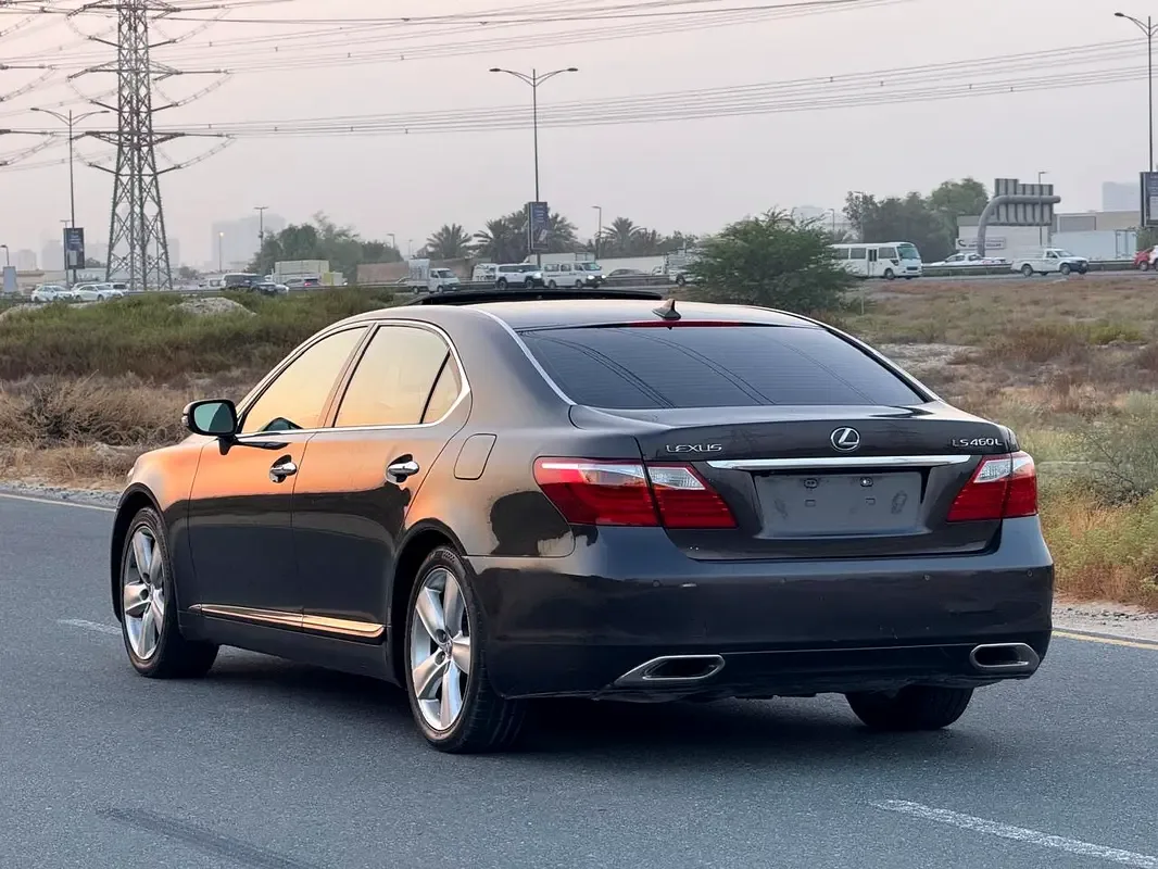Lexus LS 460 AT (380 حصان) - 5