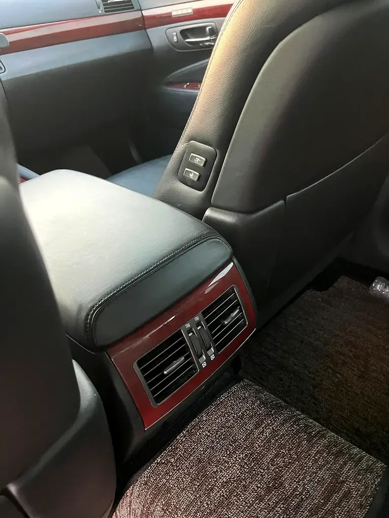 Lexus LS 460 AT (380 hp) - 8