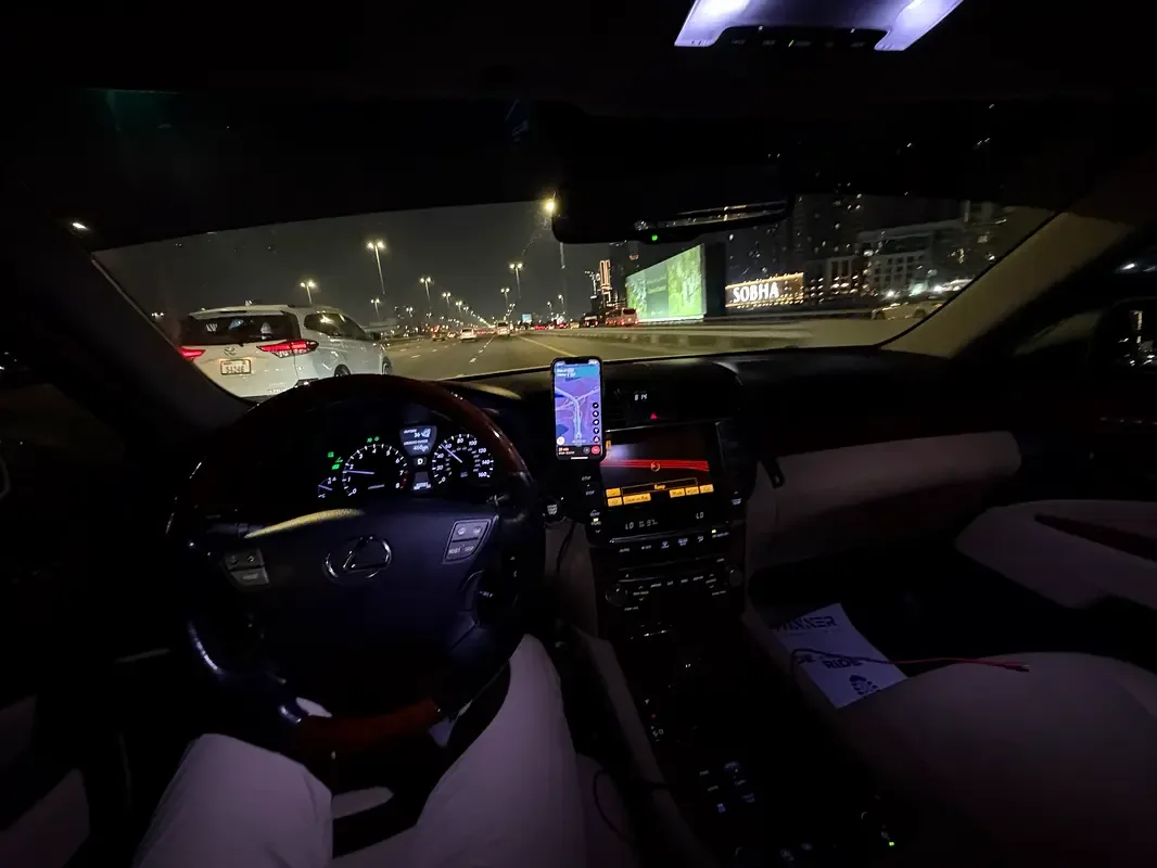 Lexus LS 460 AT (380 hp) - 16