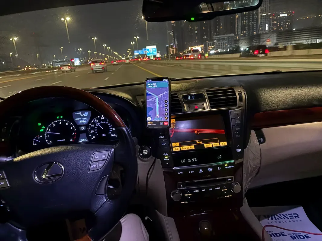 Lexus LS 460 AT (380 hp) - 17