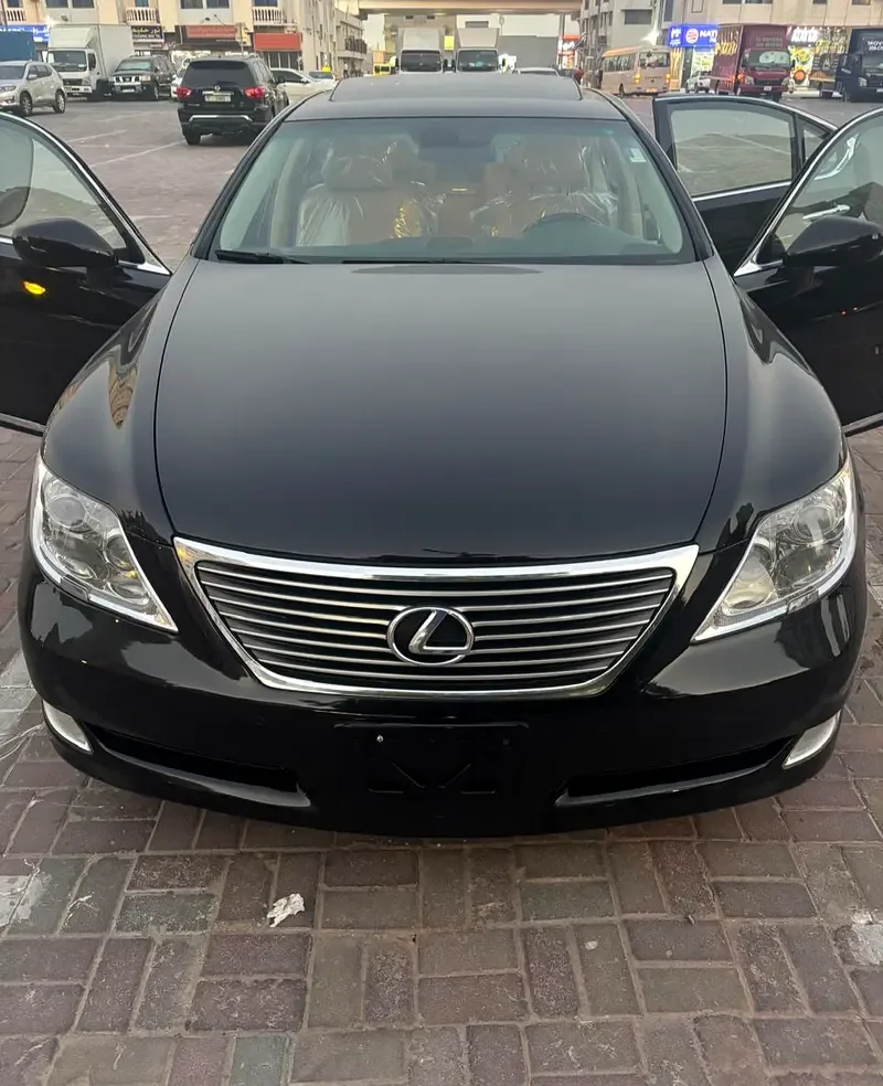 Lexus LS 460 AT (380 حصان) - 2