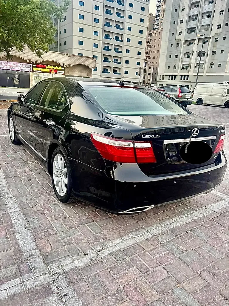 Lexus LS 460 AT (380 حصان) - 8