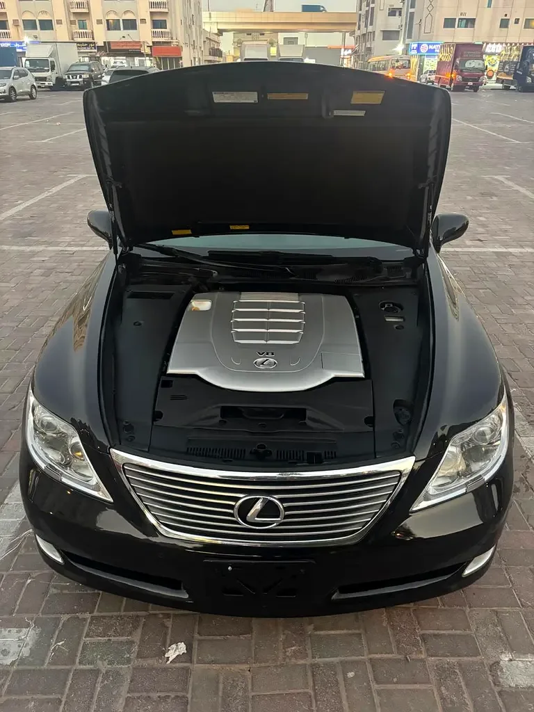 Lexus LS 460 AT (380 حصان) - 12