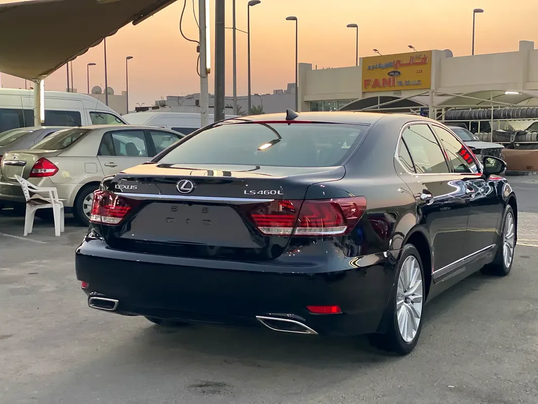 Lexus LS 460 AT (388 حصان) - 8