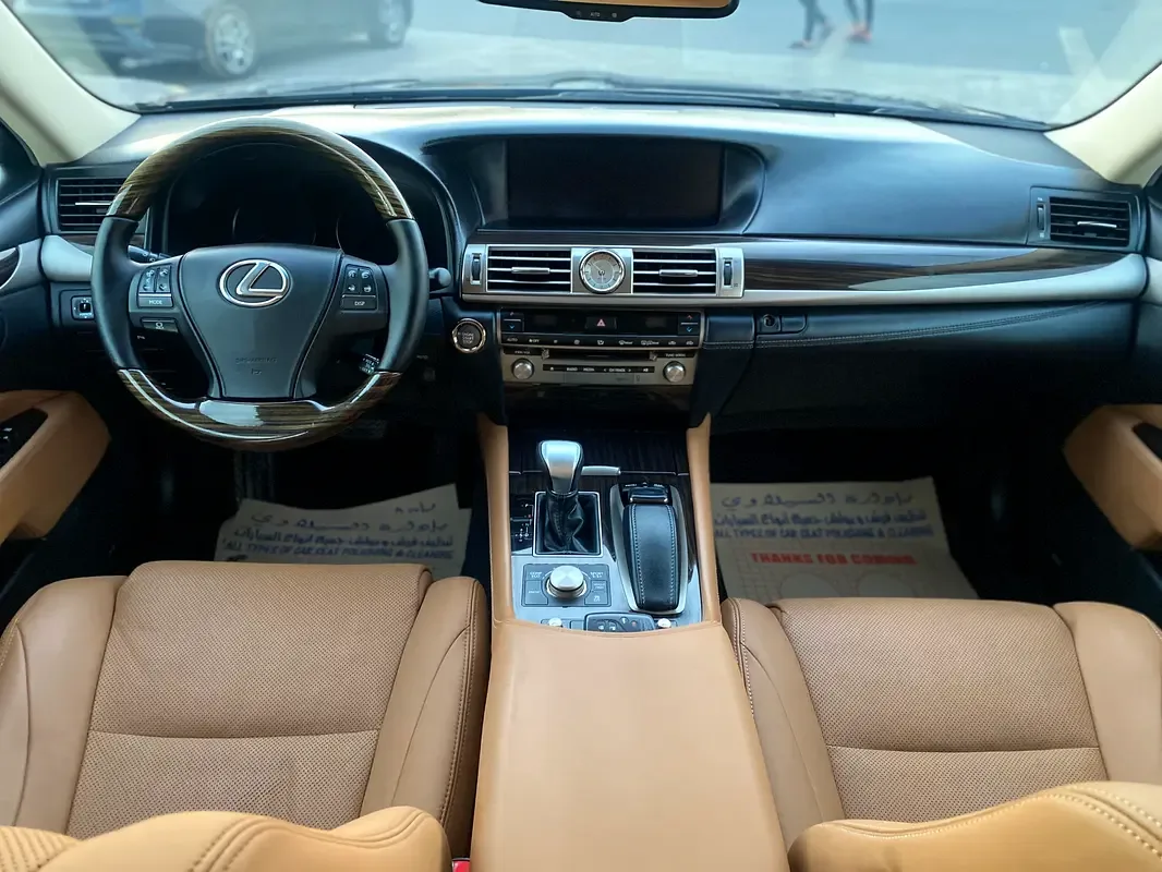 Lexus LS 460 AT (388 حصان) - 18