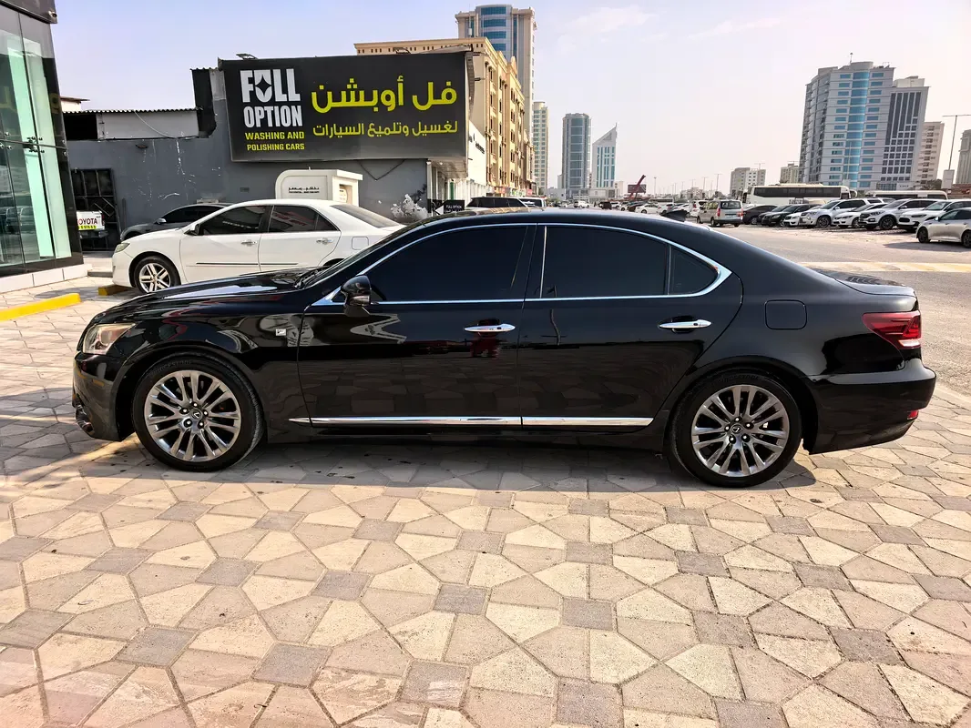 Lexus LS 460 AT (388 hp) - 8