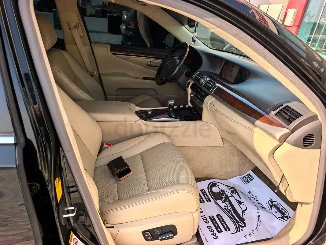 Lexus LS 460 AT (388 hp) - 7