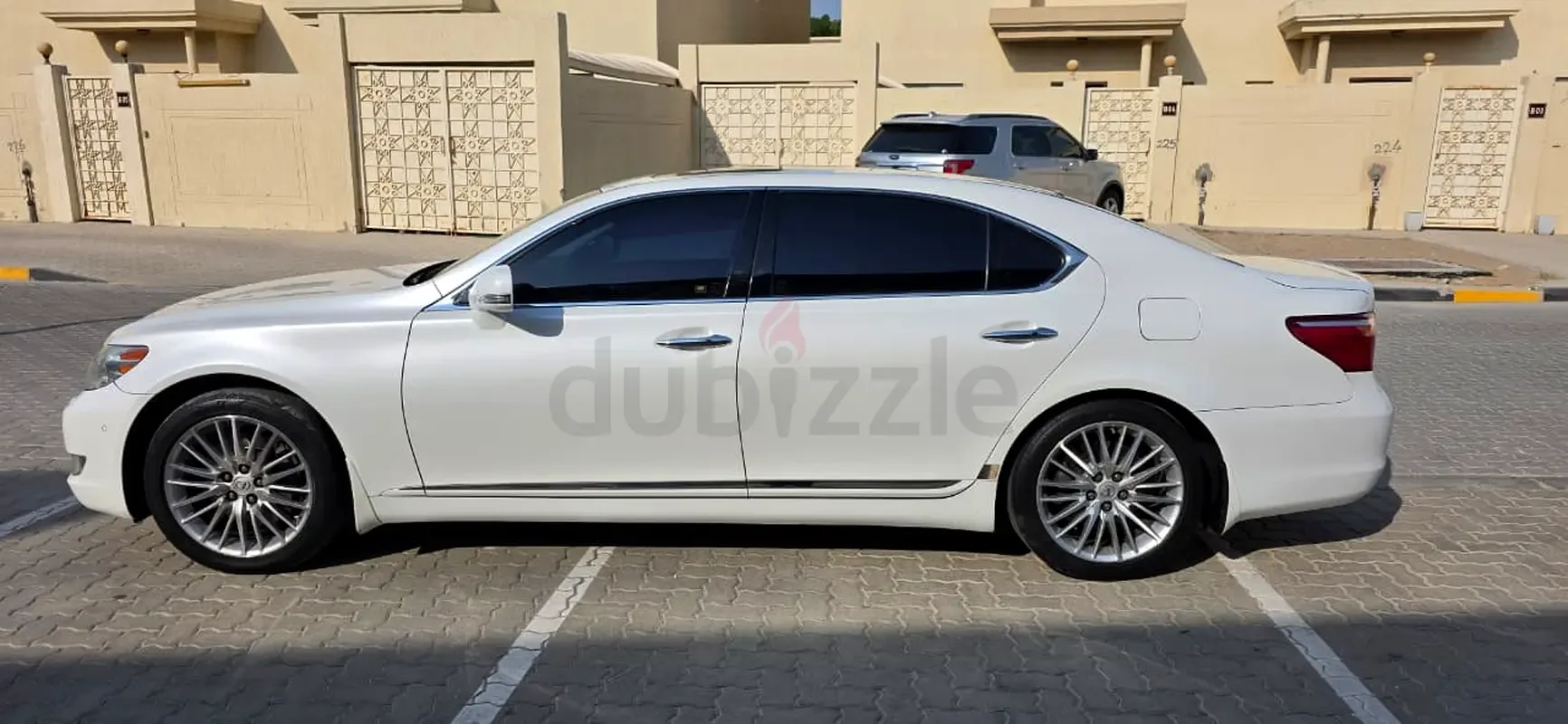 Lexus LS 460 L  AT (381 حصان) - 14