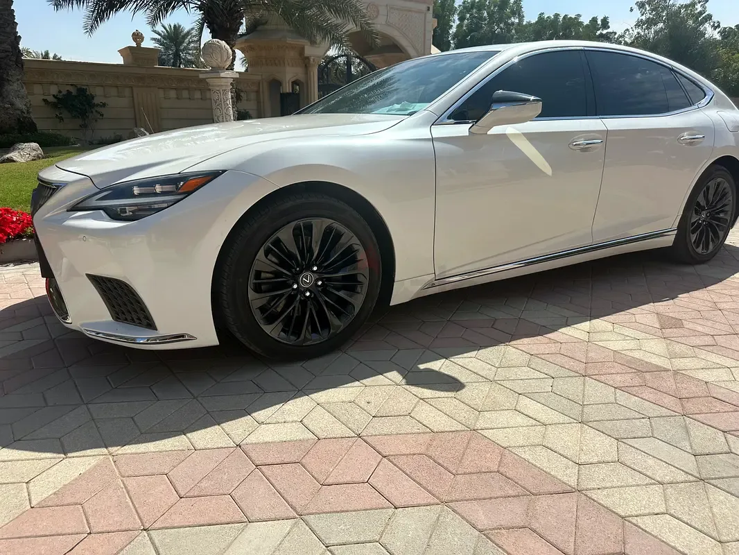 Lexus LS 500 AT (421 حصان) - 7
