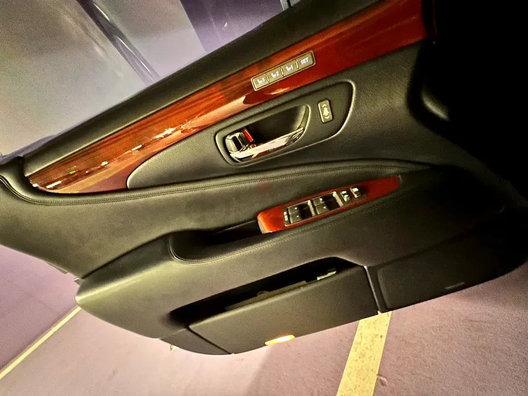 Lexus LS 600h CVT AWD (394 hp) - 4